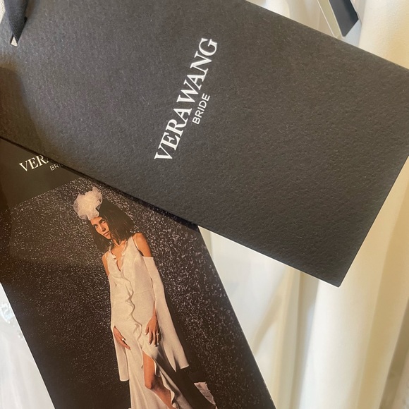 Vera Wang Bride ‘Denisse’ - Picture 3 of 8